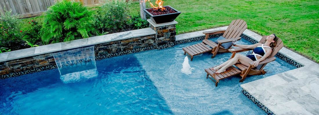 Lounging Pool with shallow area
