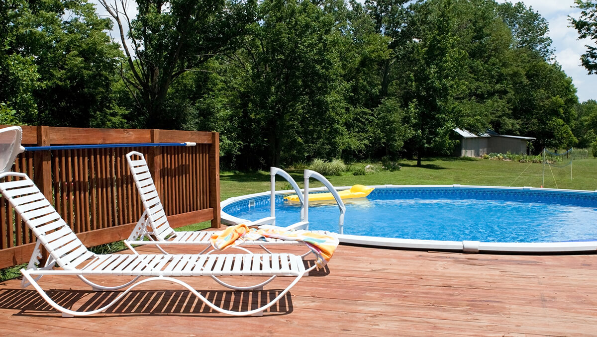 Tennessee above ground pool with deck